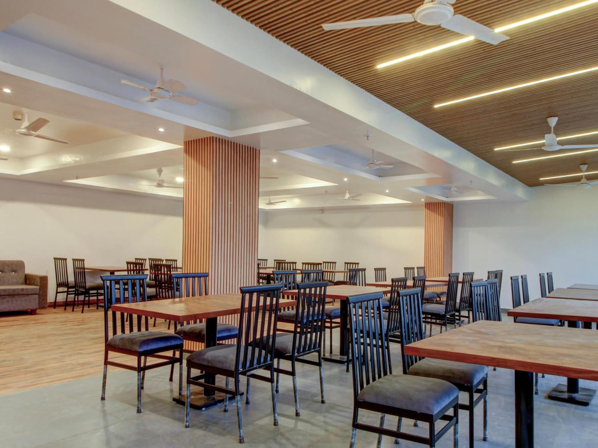 Townhouse Madgaon Hotel Raia Exterior photo