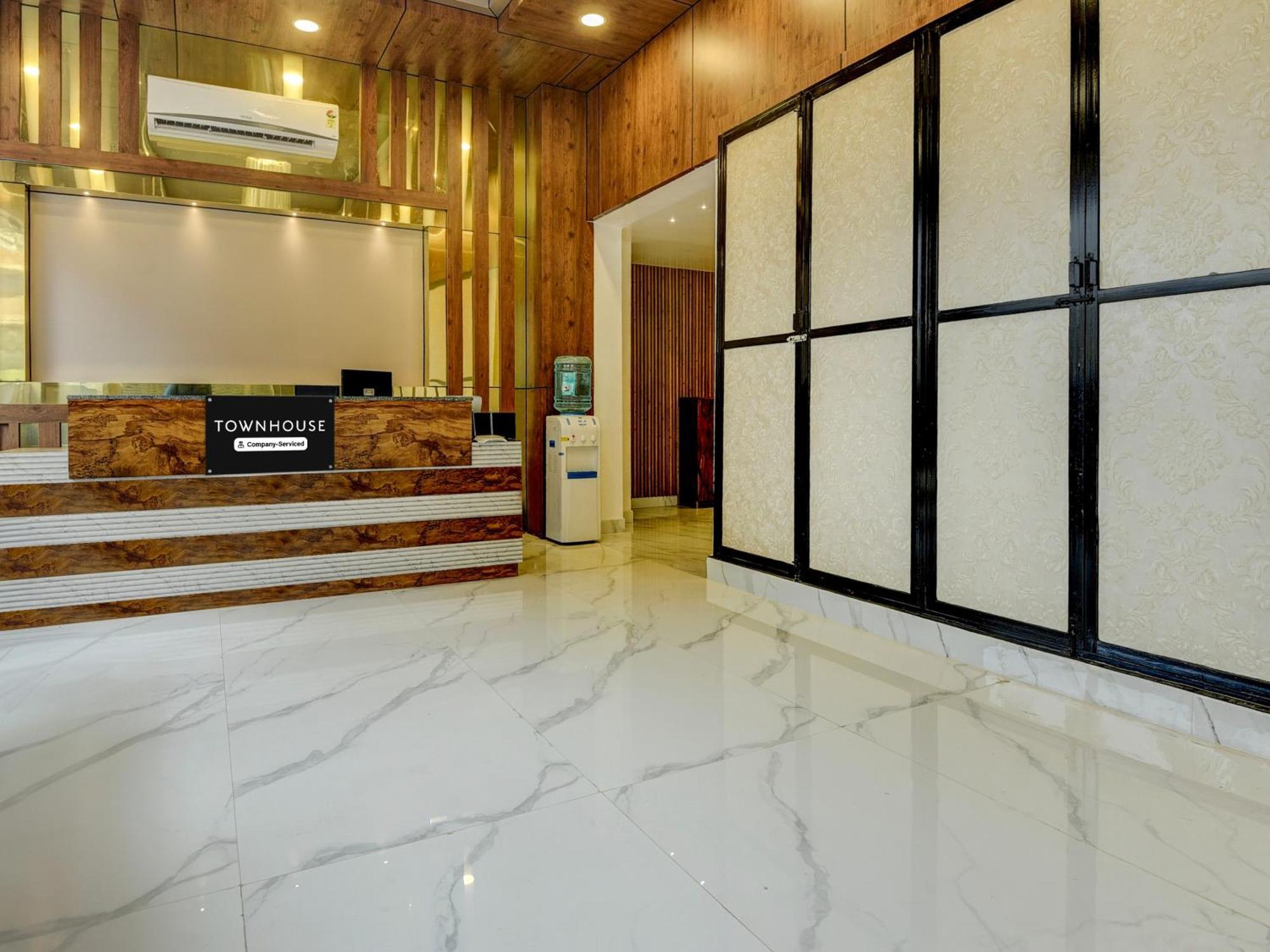 Townhouse Madgaon Hotel Raia Exterior photo